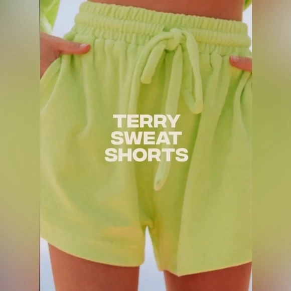 NWOT Daily Drills Zilker Terry Sweat Shorts Neon Green Women’s Size Medium/Large - Picture 1 of 6
